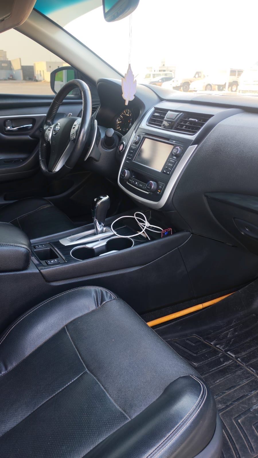 Car Image 2016 NISSAN ALTIMA SL