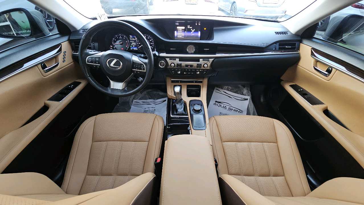 Car Image 2018 LEXUS ES 350