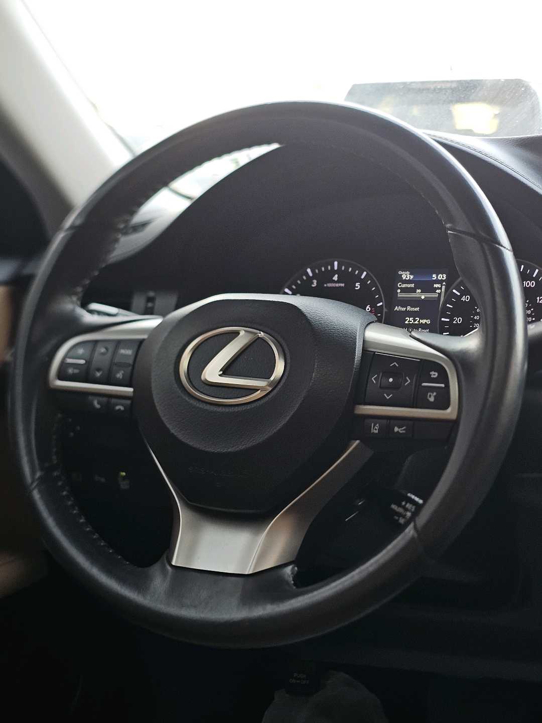 Car Image 2018 LEXUS ES 350