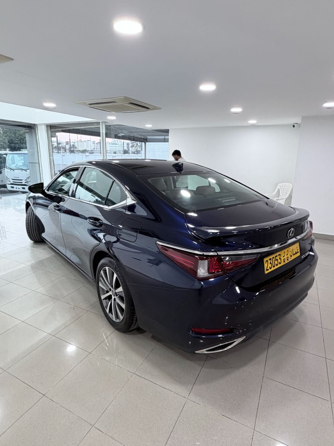 Car Image 2019 LEXUS ES 350