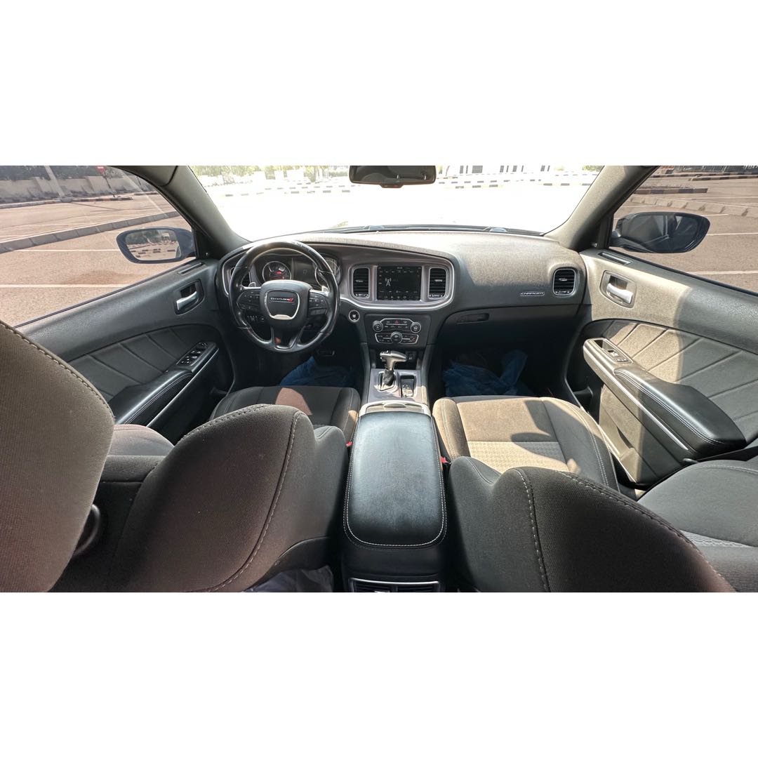 Car Image 2019 DODGE CHARGER GT