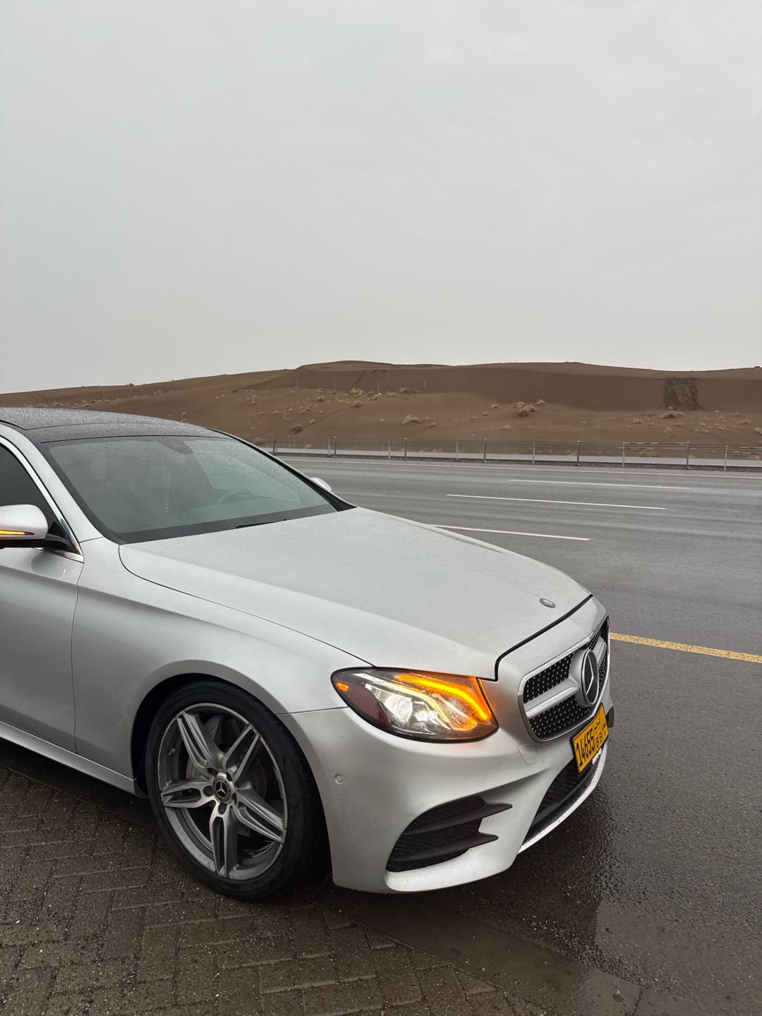Car Image 2019 MERCEDES E Class 300