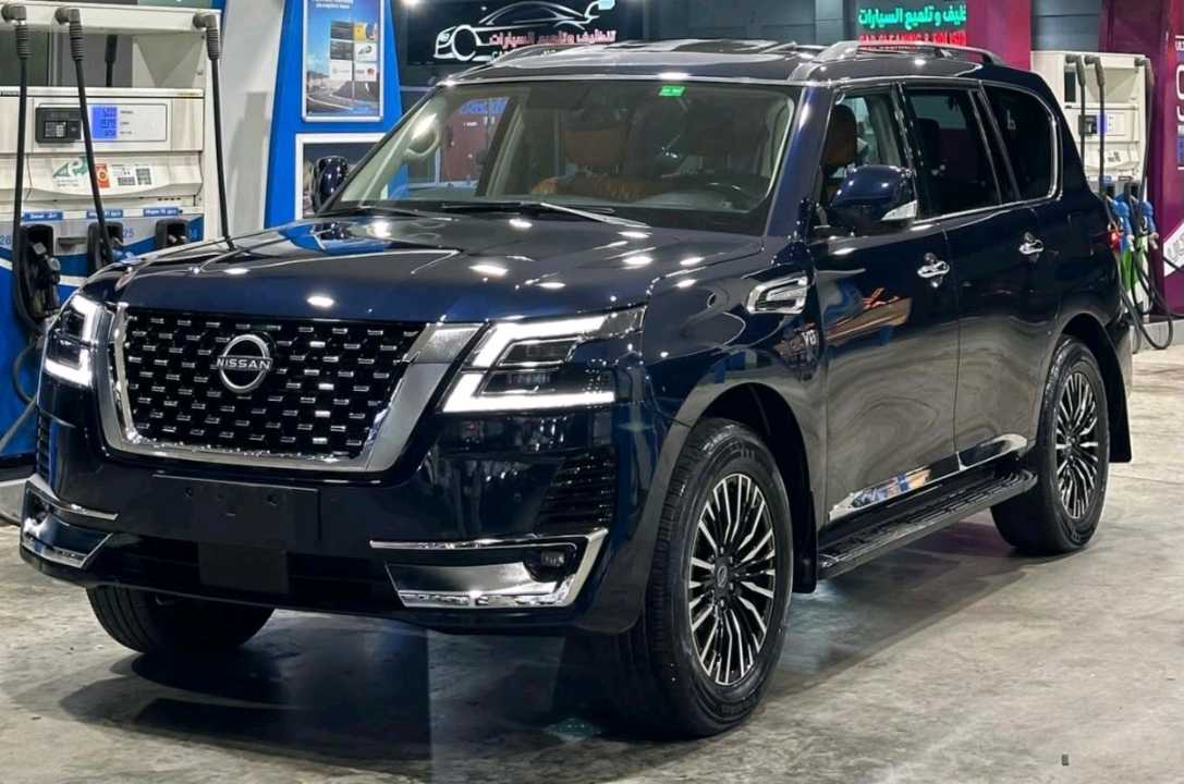 Car Image 2018 NISSAN ARMADA SV