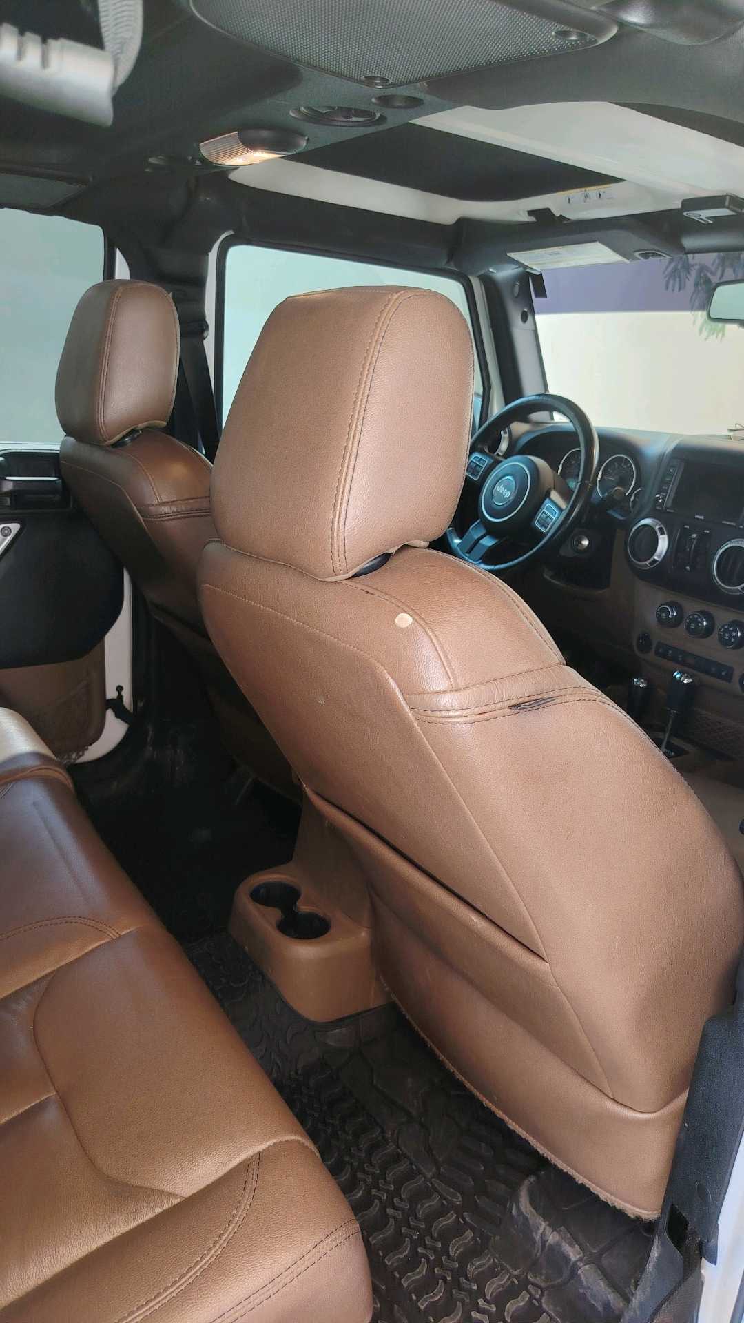 Car Image 2018 JEEP WRANGLER SAHARA
