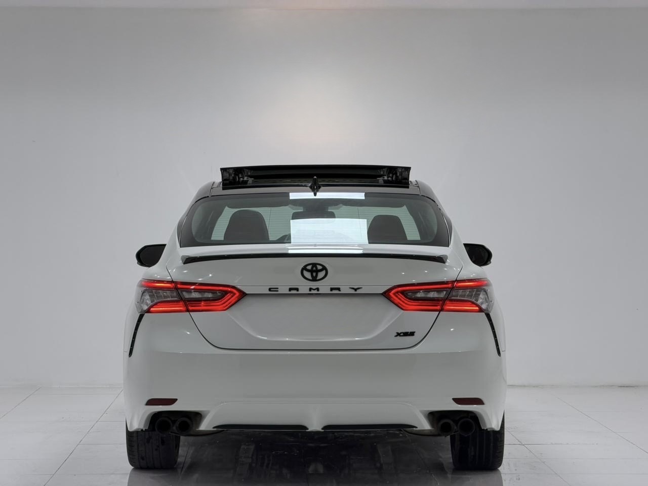 Car Image 2021 TOYOTA CAMRY XSE