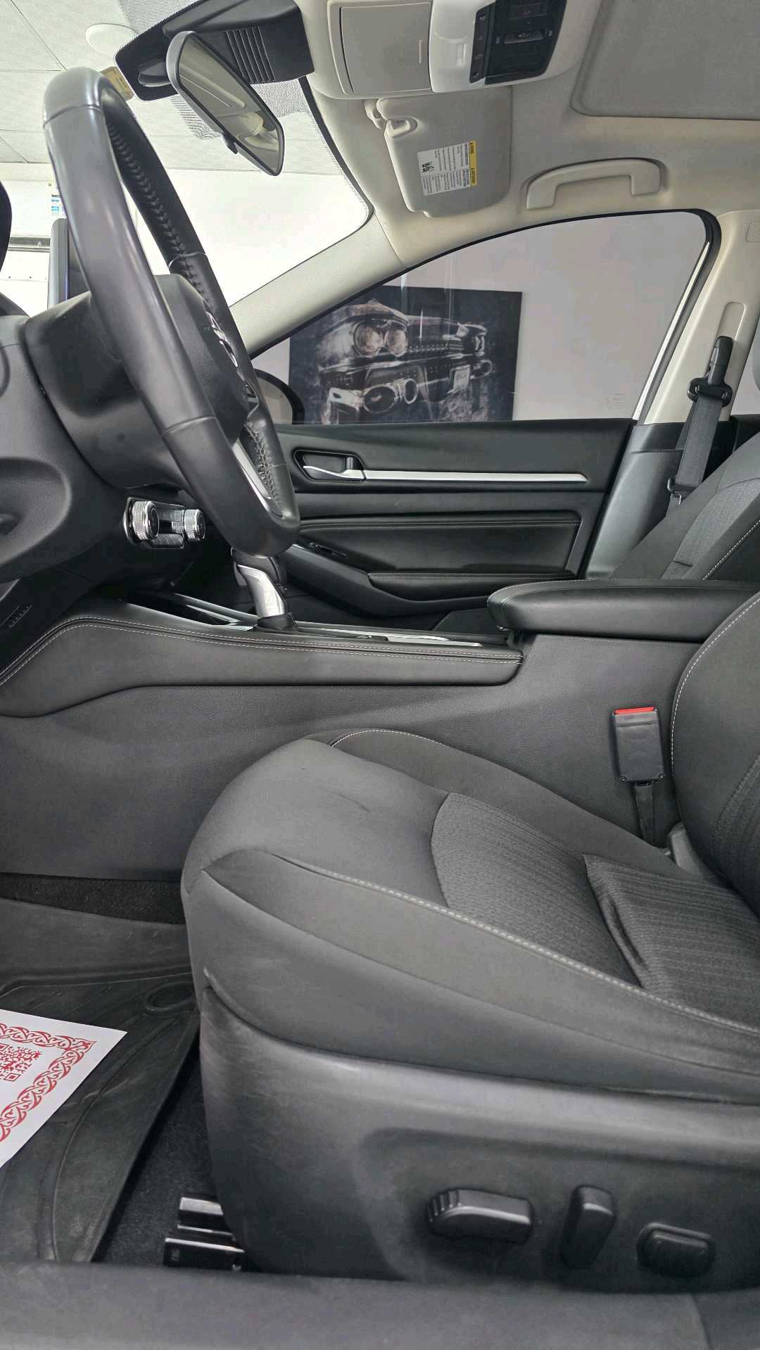 Car Image 2024 NISSAN ALTIMA SV