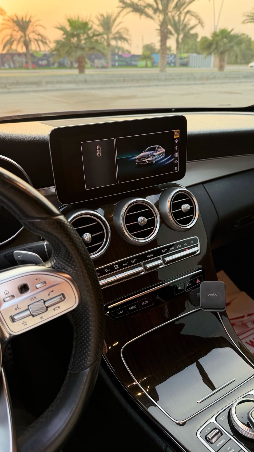 Car Image 2019 MERCEDES C Class 300