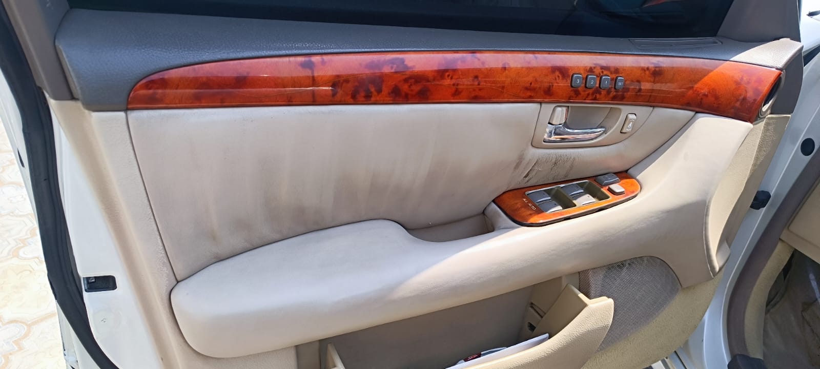 Car Image 2002 LEXUS LS 430