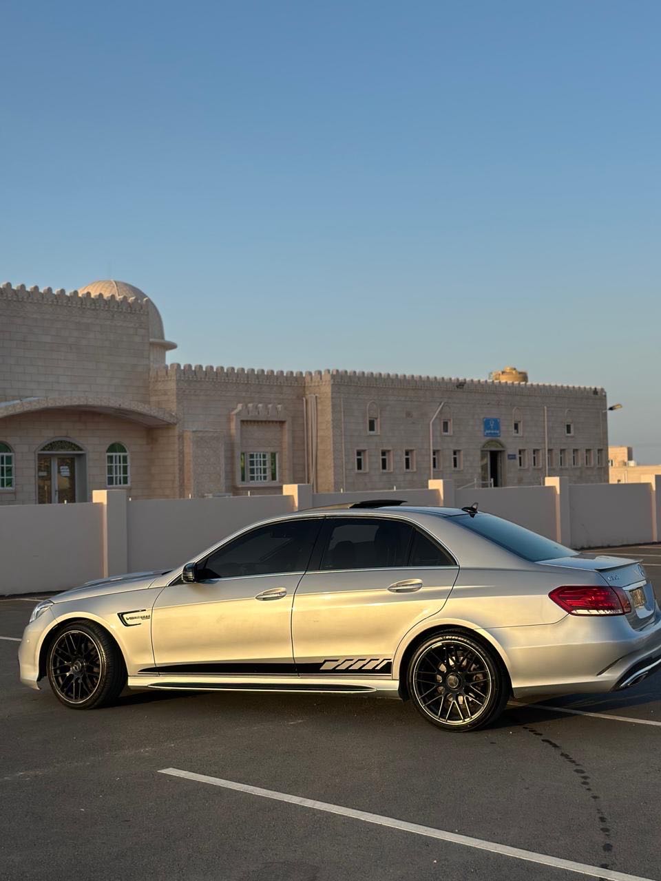 Car Image 2014 MERCEDES E Class 350