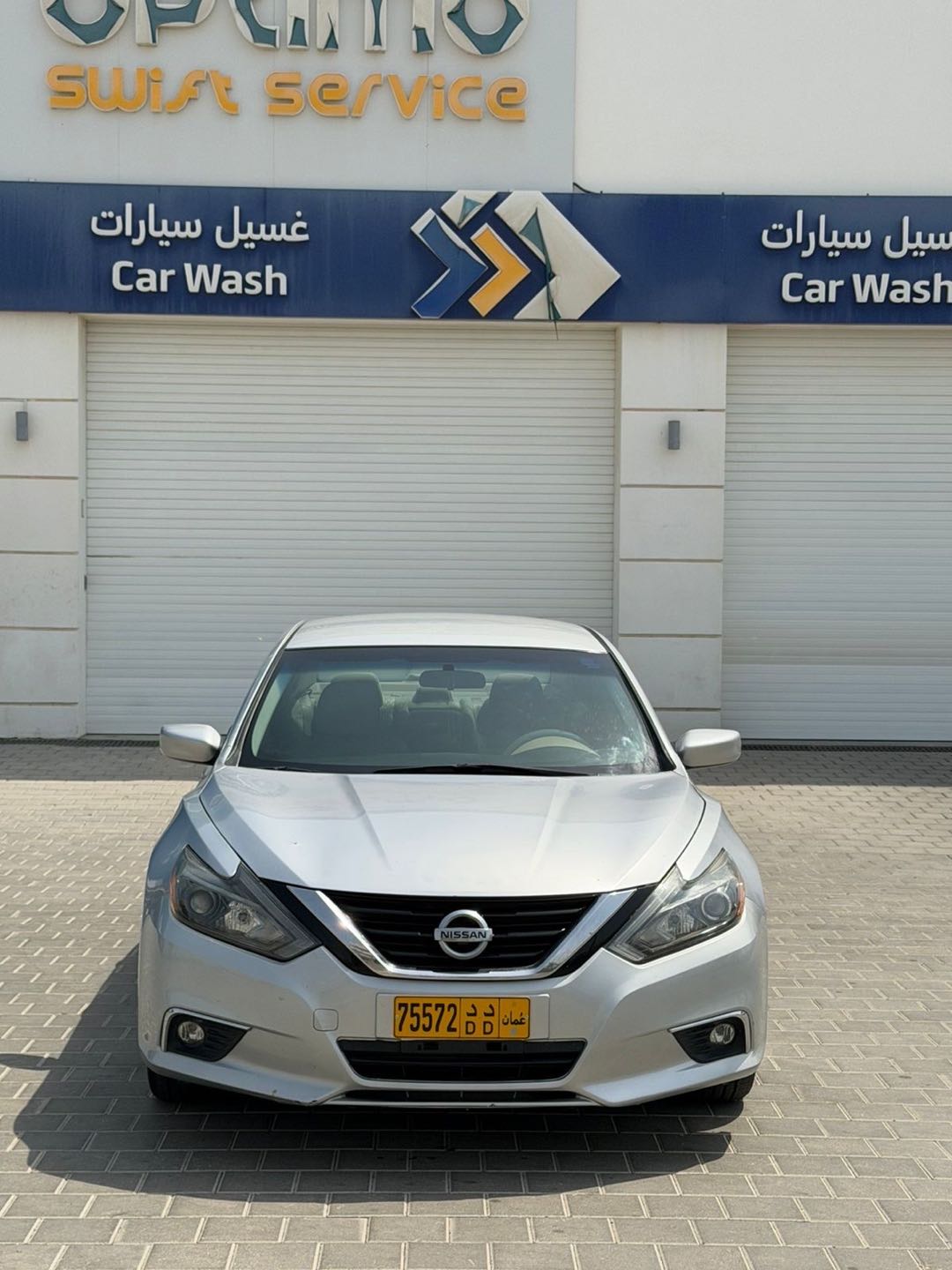 Car Image 2016 NISSAN ALTIMA SV