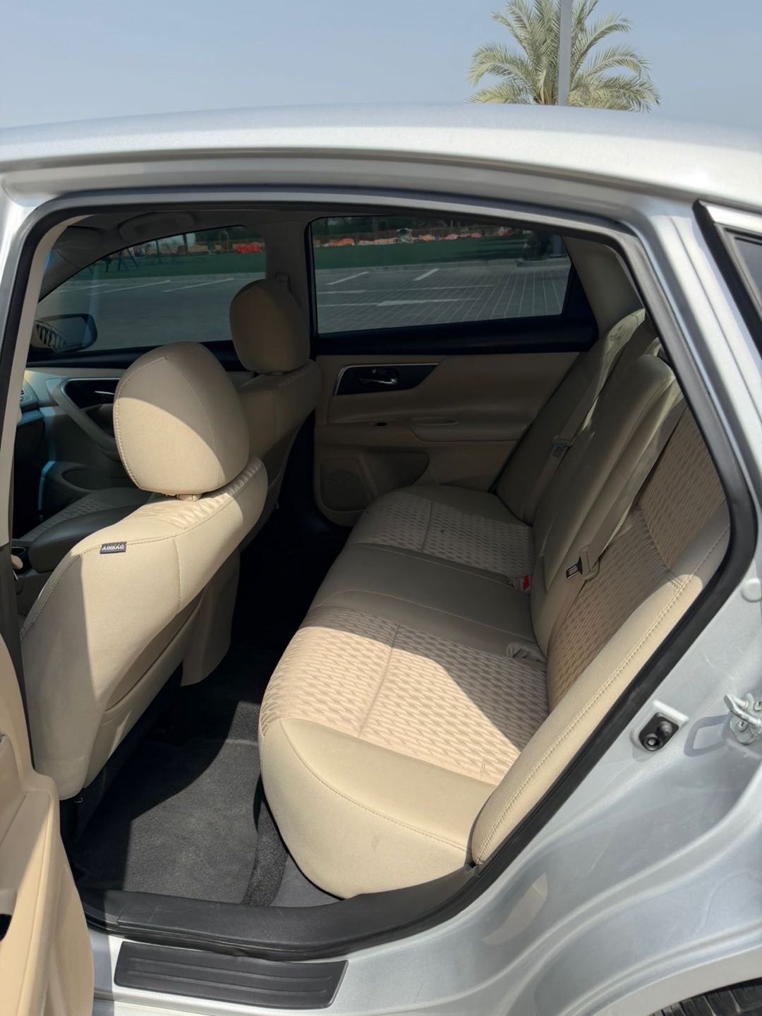 Car Image 2016 NISSAN ALTIMA SV