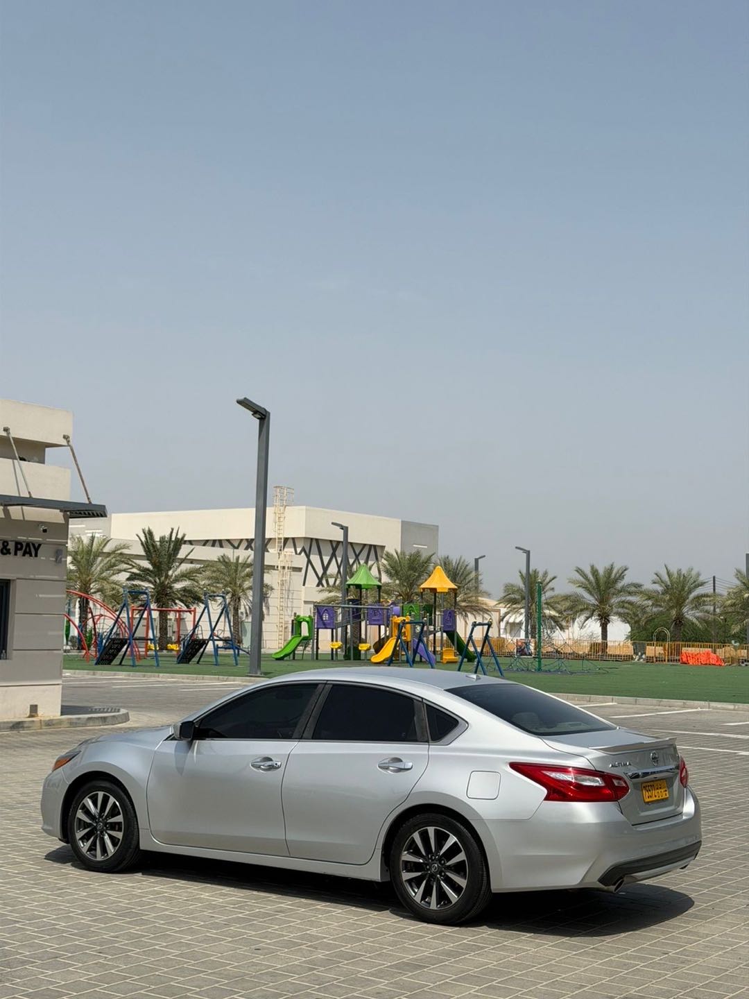 Car Image 2016 NISSAN ALTIMA SV
