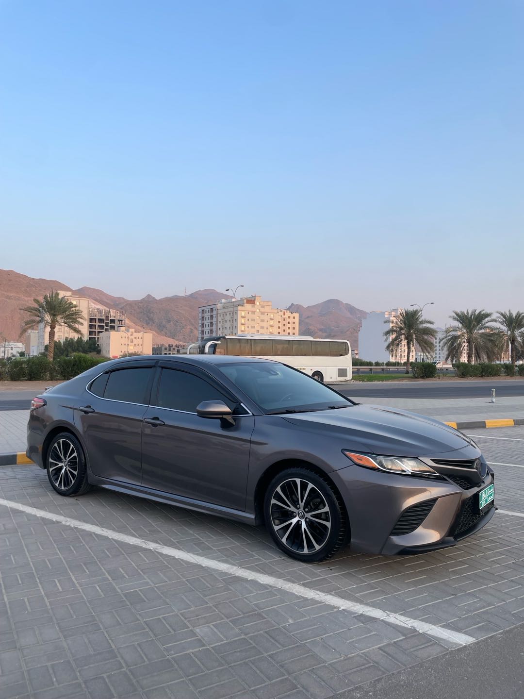Car Image 2019 TOYOTA CAMRY SE