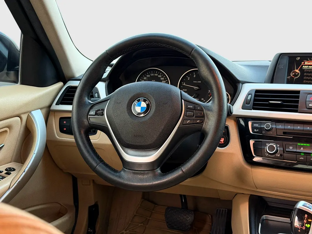 Car Image 2017 BMW 3 SERIES 320
