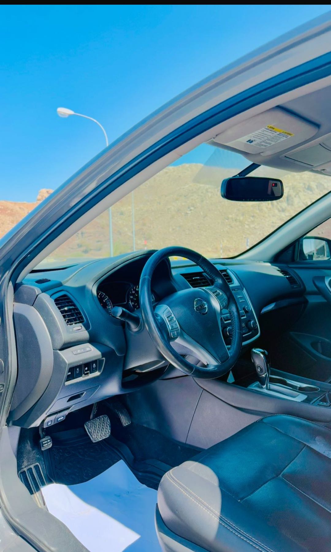 Car Image 2017 NISSAN ALTIMA SL