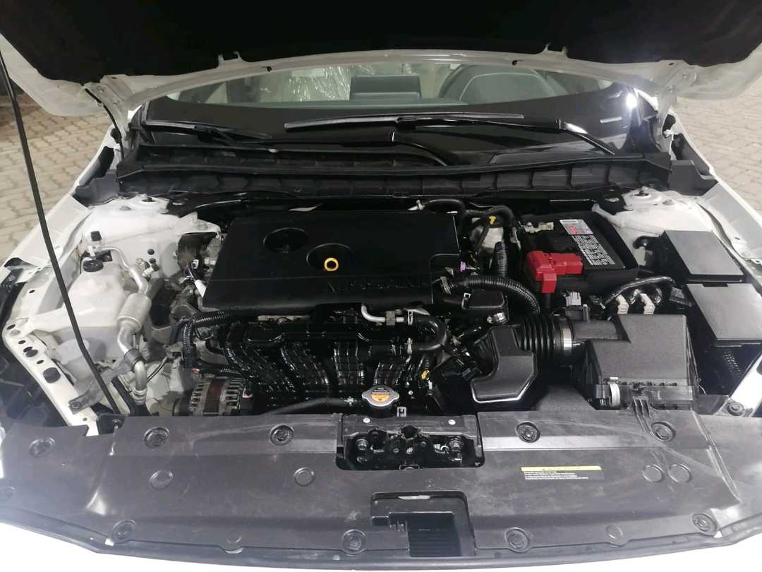 Car Image 2024 NISSAN ALTIMA SV