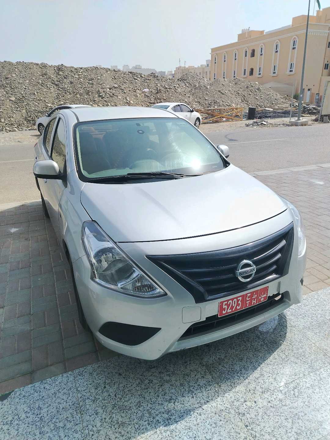 NISSAN SUNNY 2015