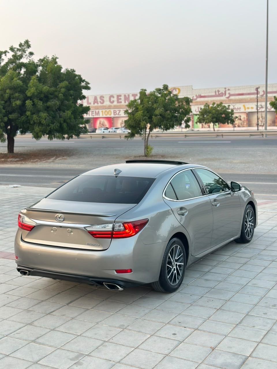 Car Image 2017 LEXUS ES 350