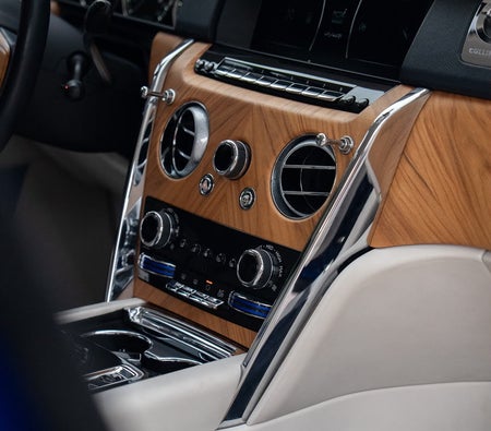 ROLLS ROYCE CULLINAN 2022