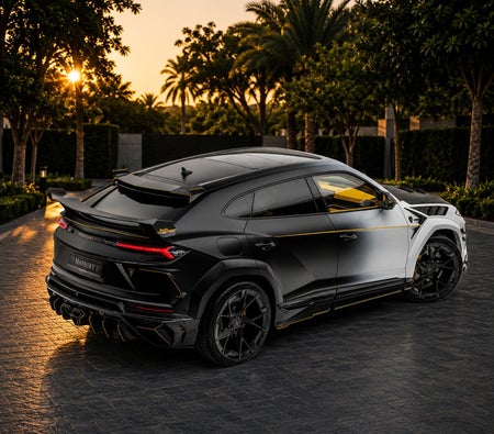 LAMBORGHINI URUS 2021