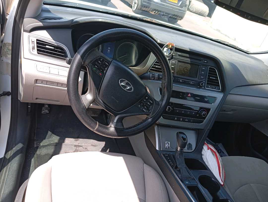 Car Image 2015 HYUNDAI SONATA SPORT