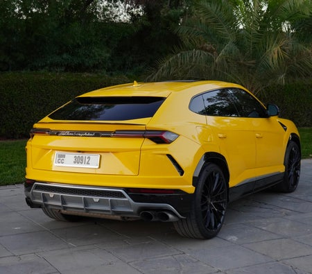 LAMBORGHINI URUS 2021
