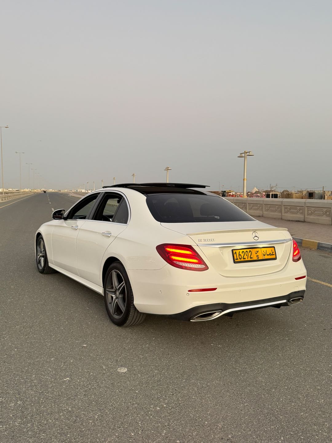 Car Image 2017 MERCEDES E Class 300