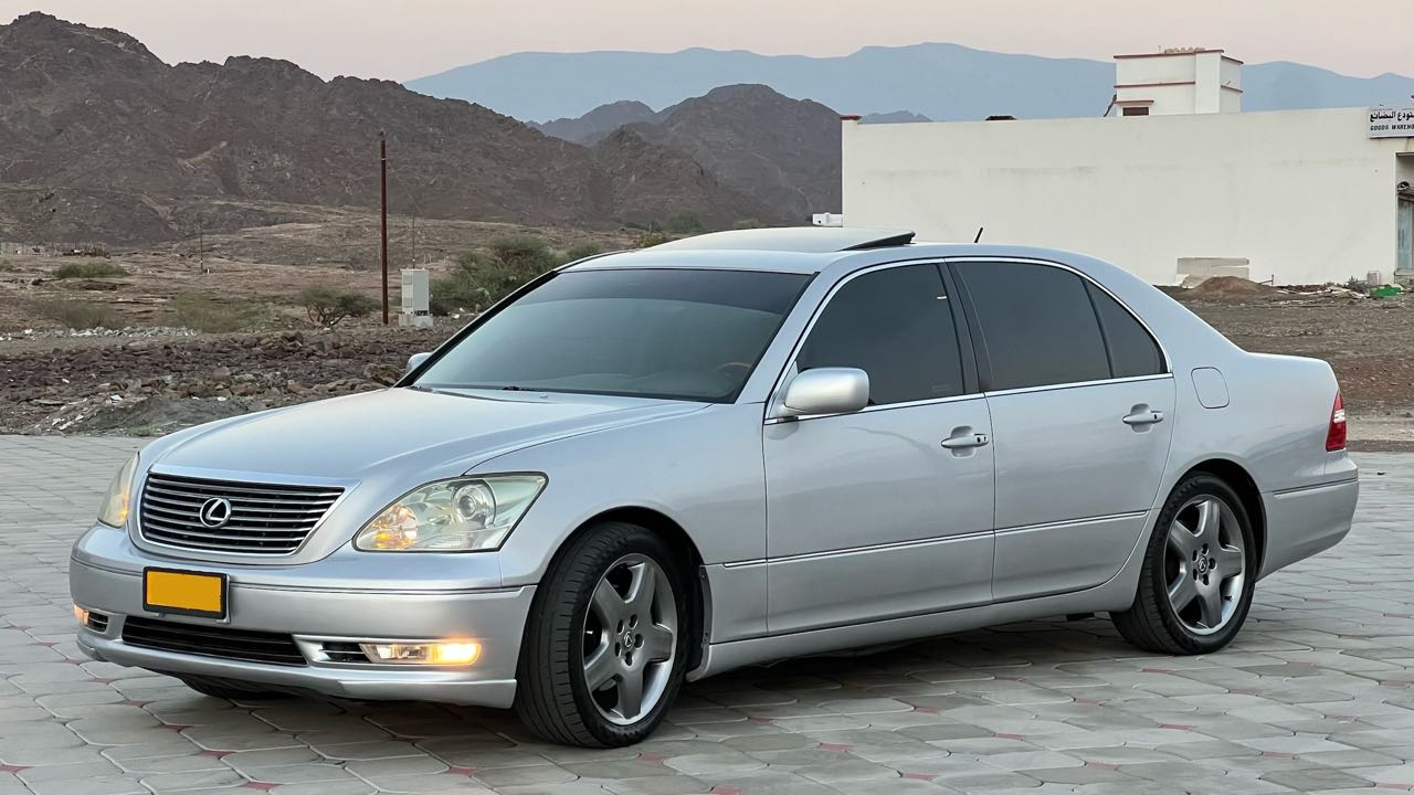 Car Image 2004 LEXUS LS 430