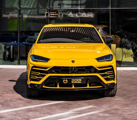 LAMBORGHINI URUS 2021