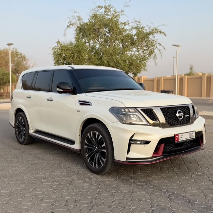 Car Image 2017 NISSAN PATROL Nismo