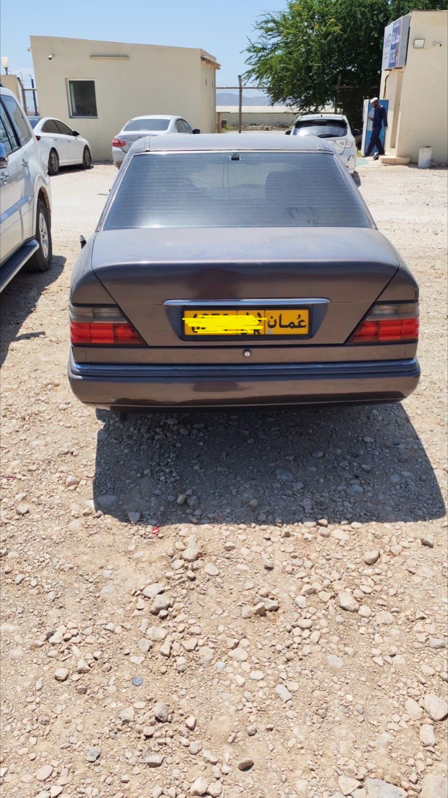 Car Image 1994 MERCEDES E Class 220