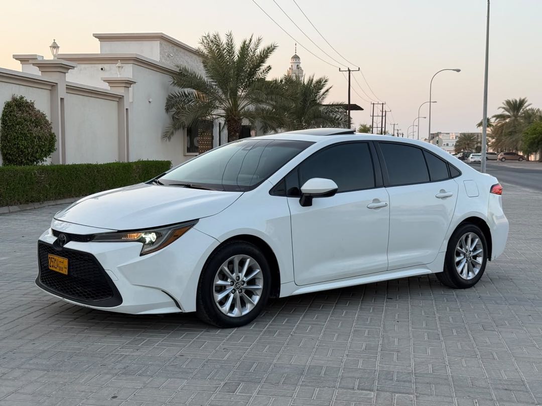 Car Image 2020 TOYOTA COROLLA XSE