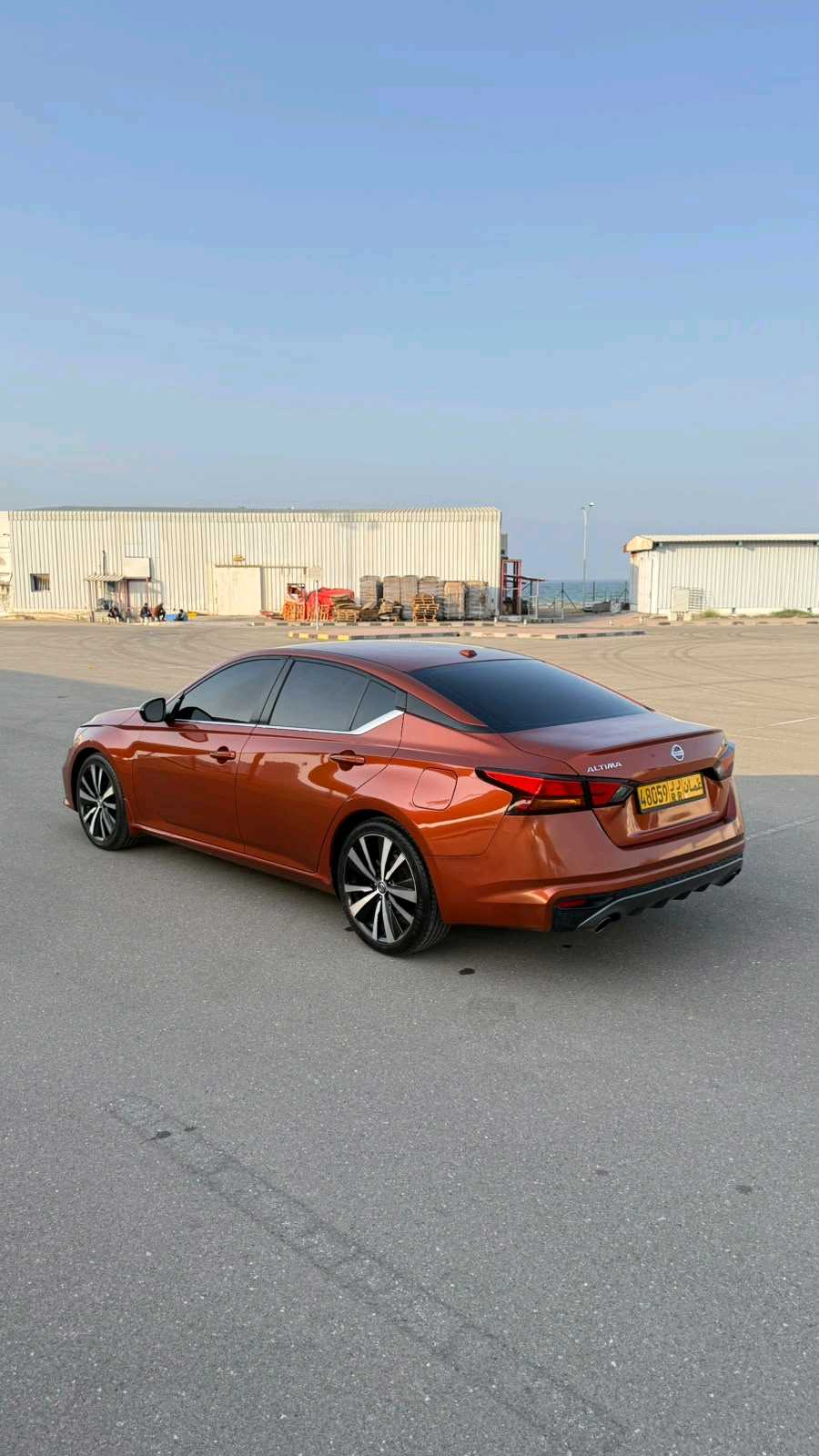Car Image 2019 NISSAN ALTIMA SR