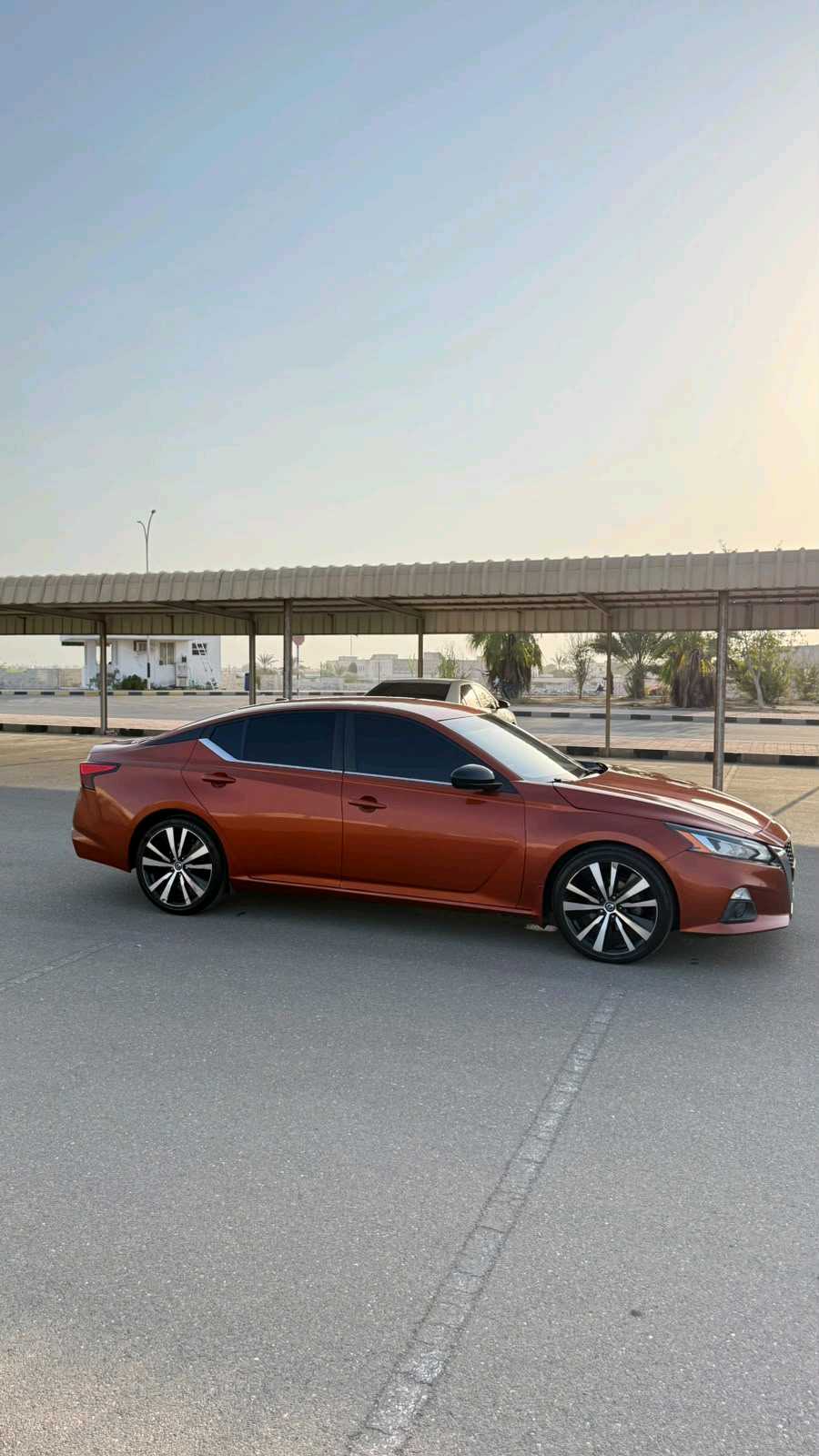 Car Image 2019 NISSAN ALTIMA SR