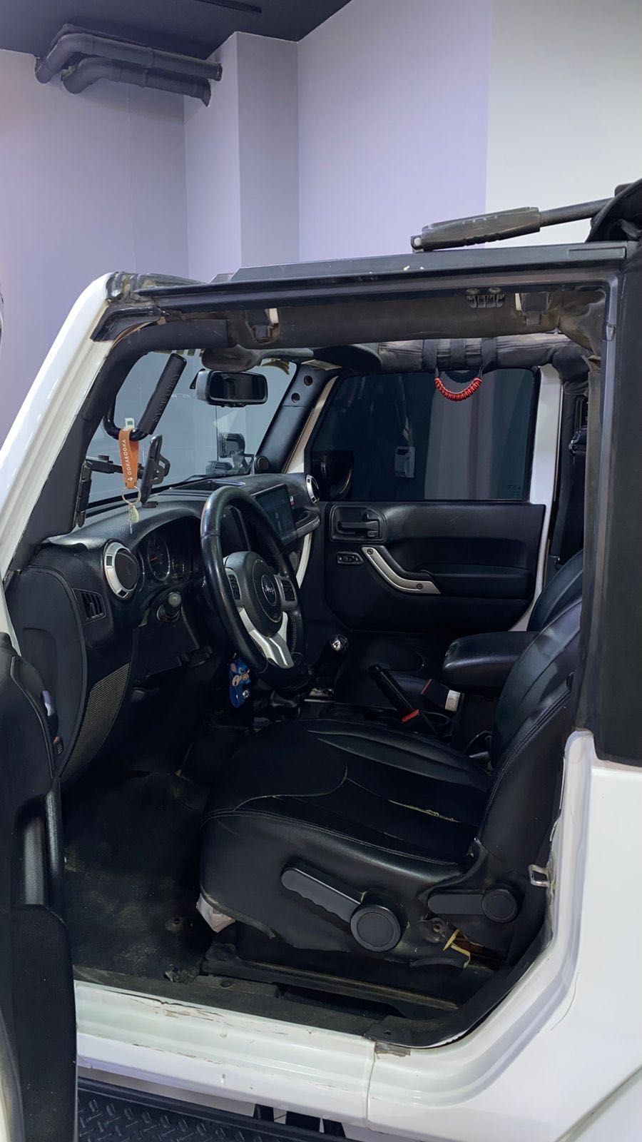 Car Image 2014 JEEP WRANGLER SAHARA