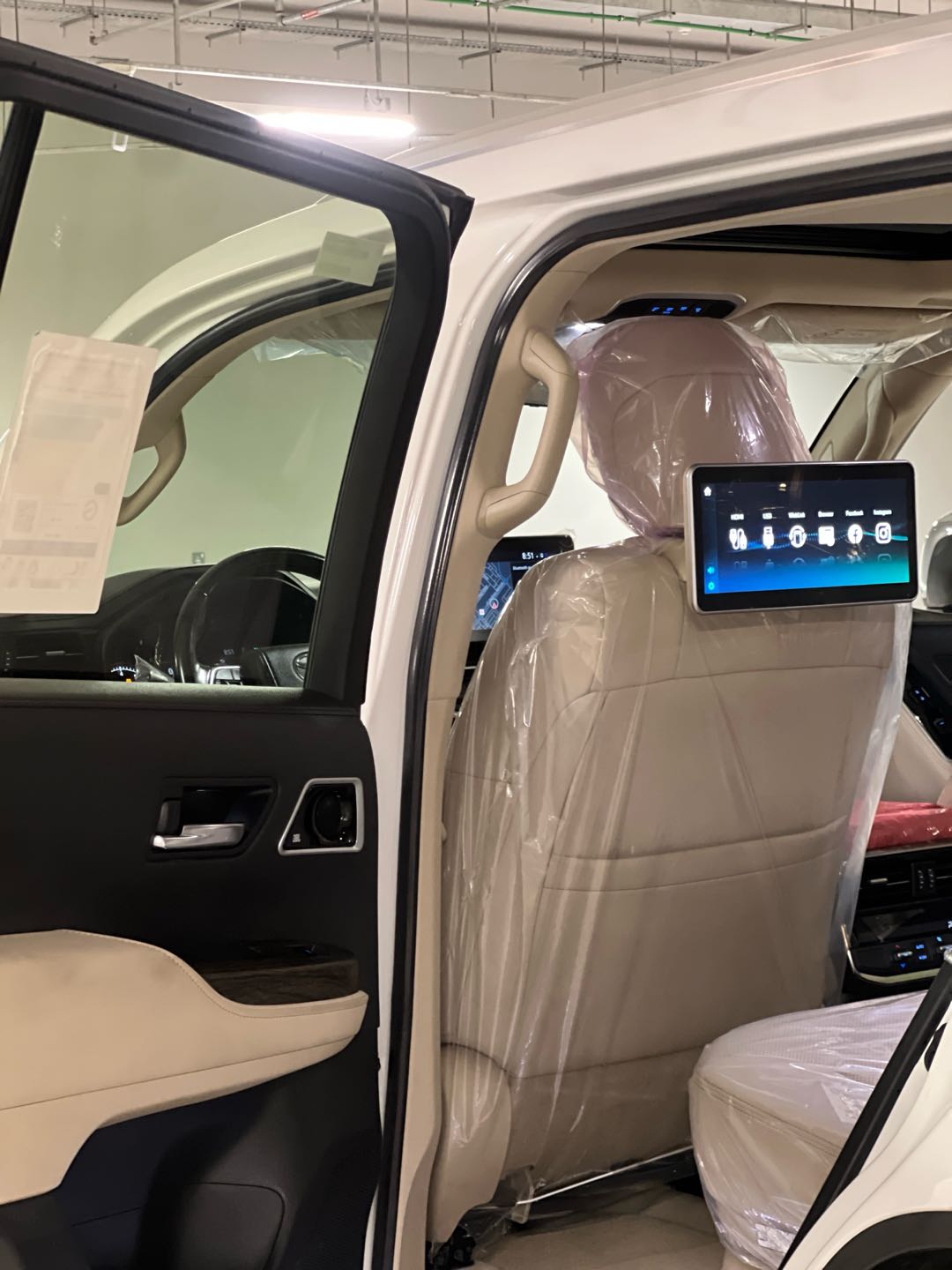 Car Image 2022 TOYOTA LAND CRUISER VX