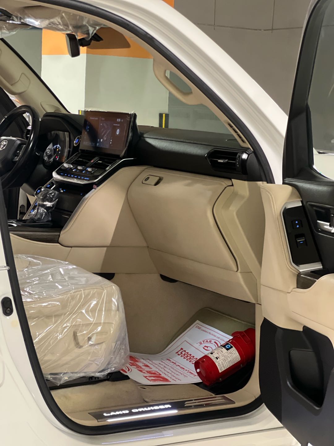 Car Image 2022 TOYOTA LAND CRUISER VX