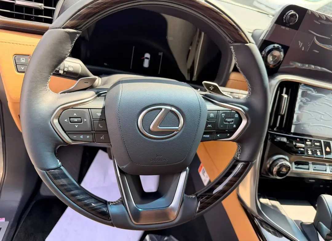 Car Image 2026 LEXUS LX 700 H