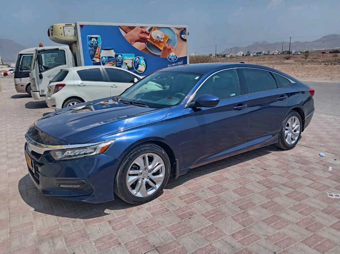Car Image 2019 HONDA ACCORD LX