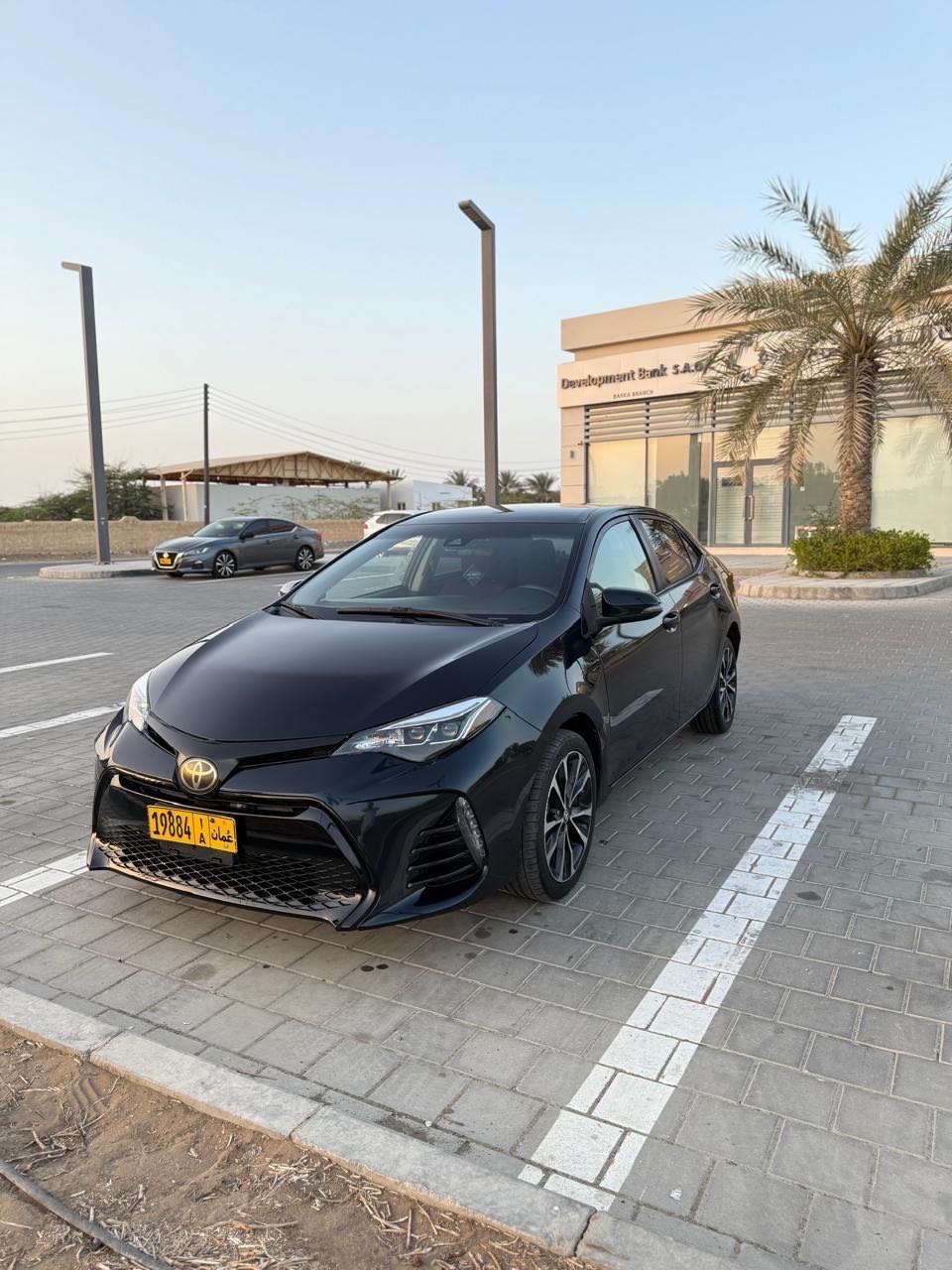 Car Image 2018 TOYOTA COROLLA SE
