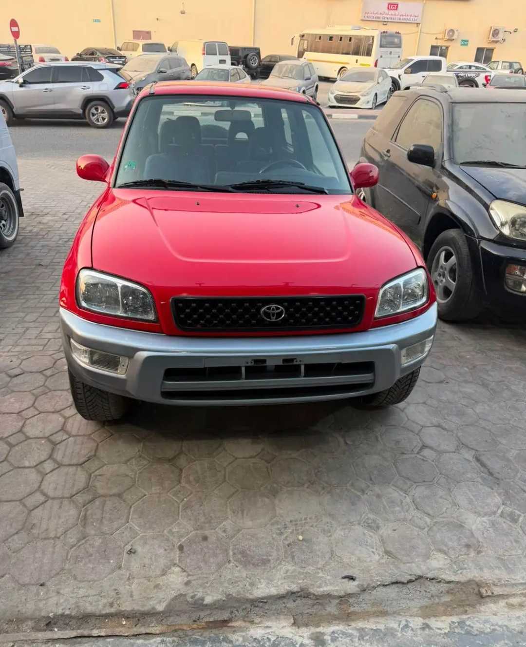 Car Image 1997 TOYOTA RAV4 