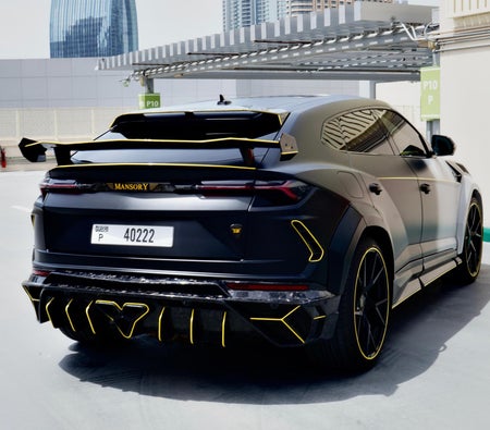 LAMBORGHINI URUS 2021