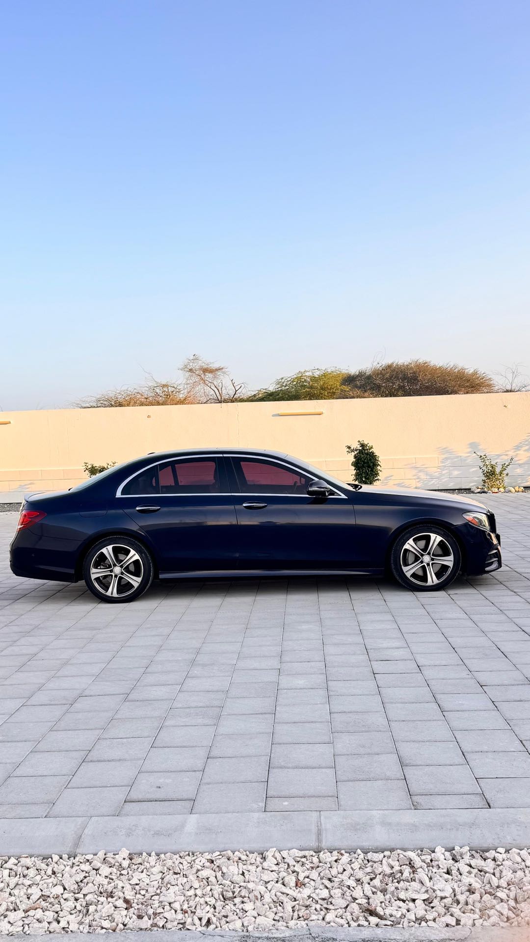Car Image 2017 MERCEDES E Class 300