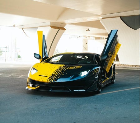 LAMBORGHINI AVENTADOR 2022