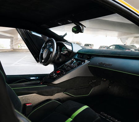 LAMBORGHINI AVENTADOR 2022