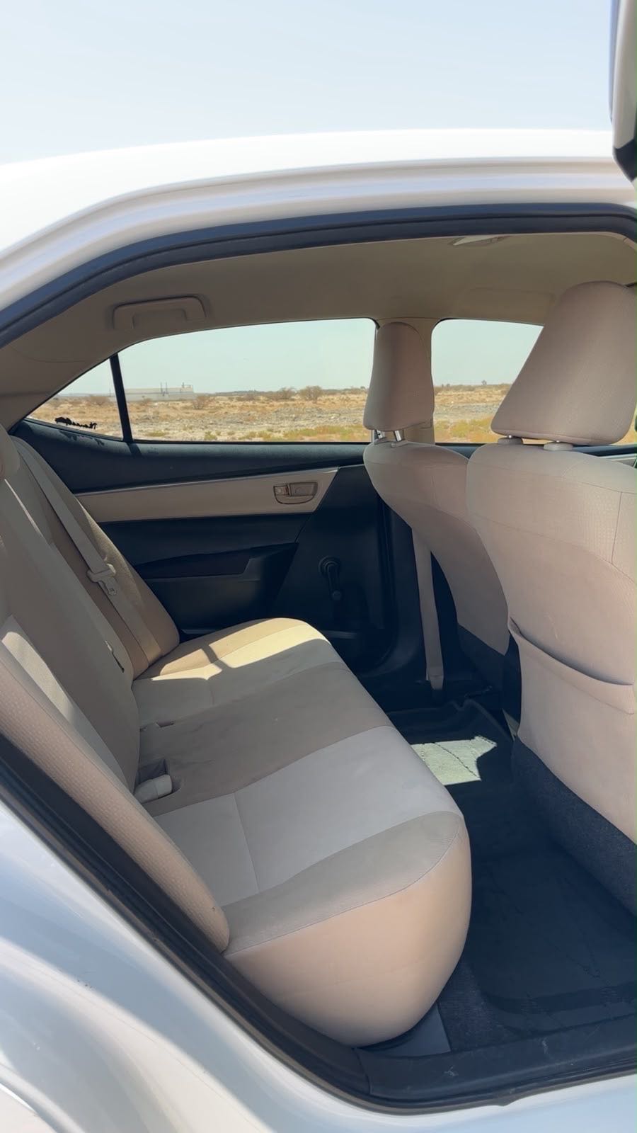 Car Image 2015 TOYOTA COROLLA XLI