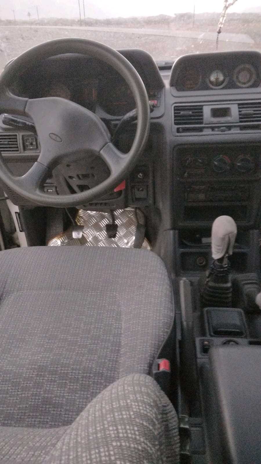 Car Image 1995 MITSUBISHI PAJERO 