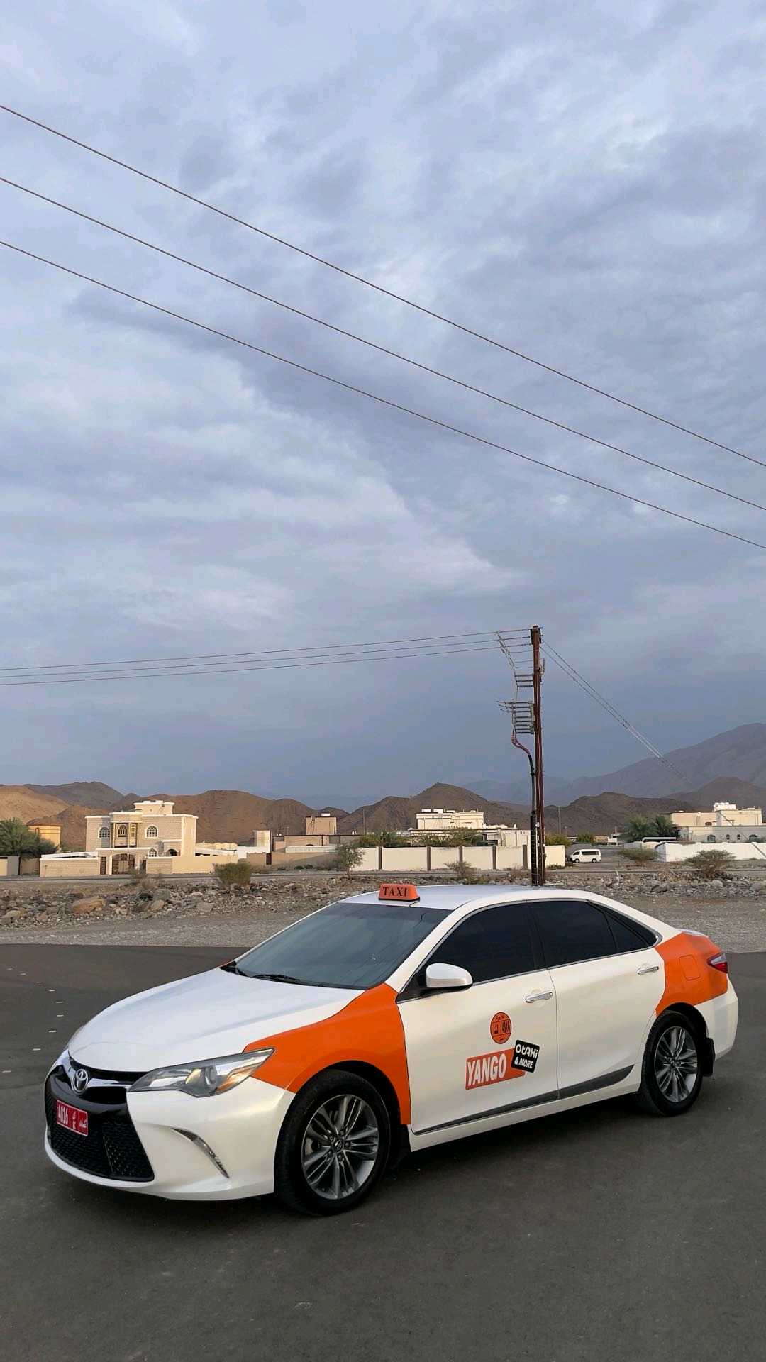 Car Image 2017 TOYOTA CAMRY SE