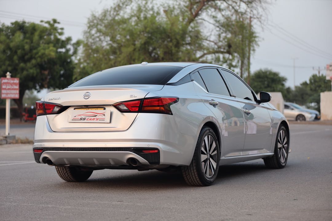 Car Image 2019 NISSAN ALTIMA SL