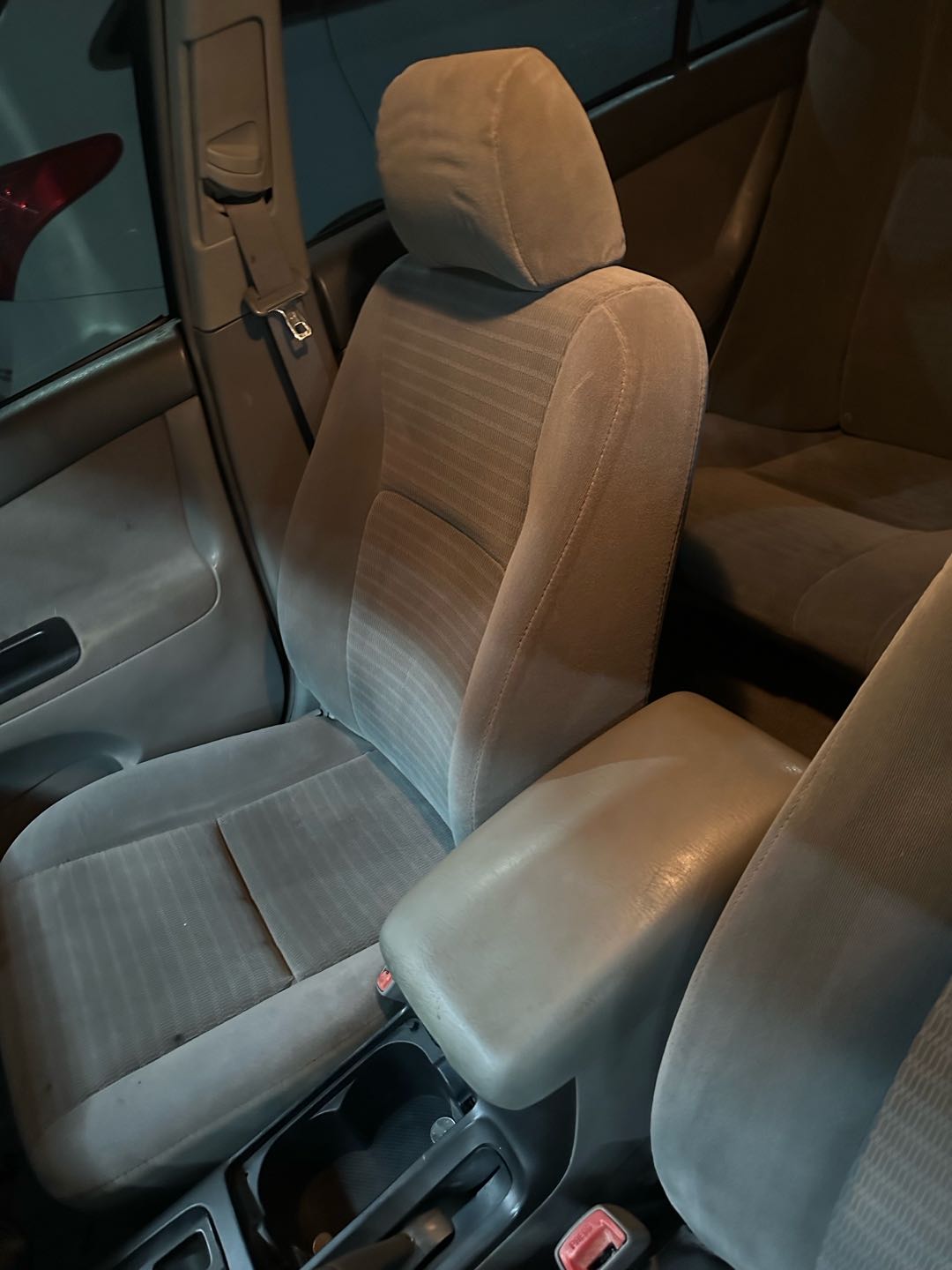 Car Image 2005 TOYOTA CAMRY SE